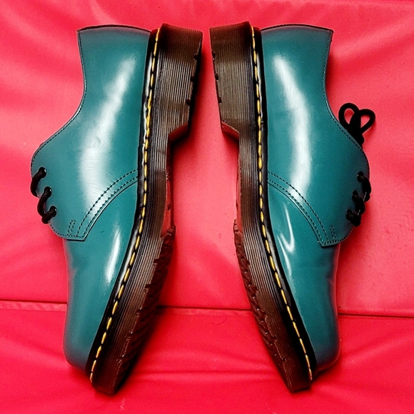 Dr. Martens 31009 Teal Smooth Leather Oxfords size Women's 8 / Men's 7 - Picture 6 of 10